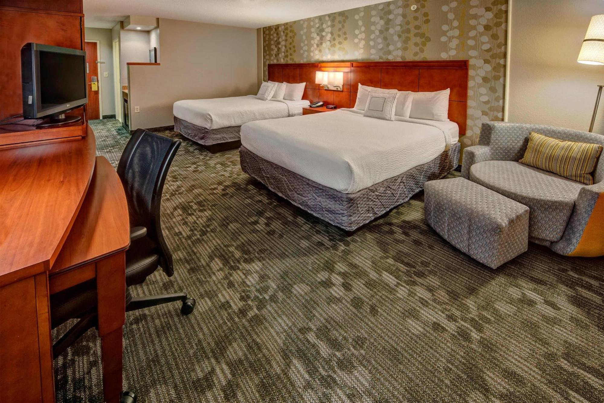 Courtyard By Marriott Alexandria Hotel Ngoại thất bức ảnh
